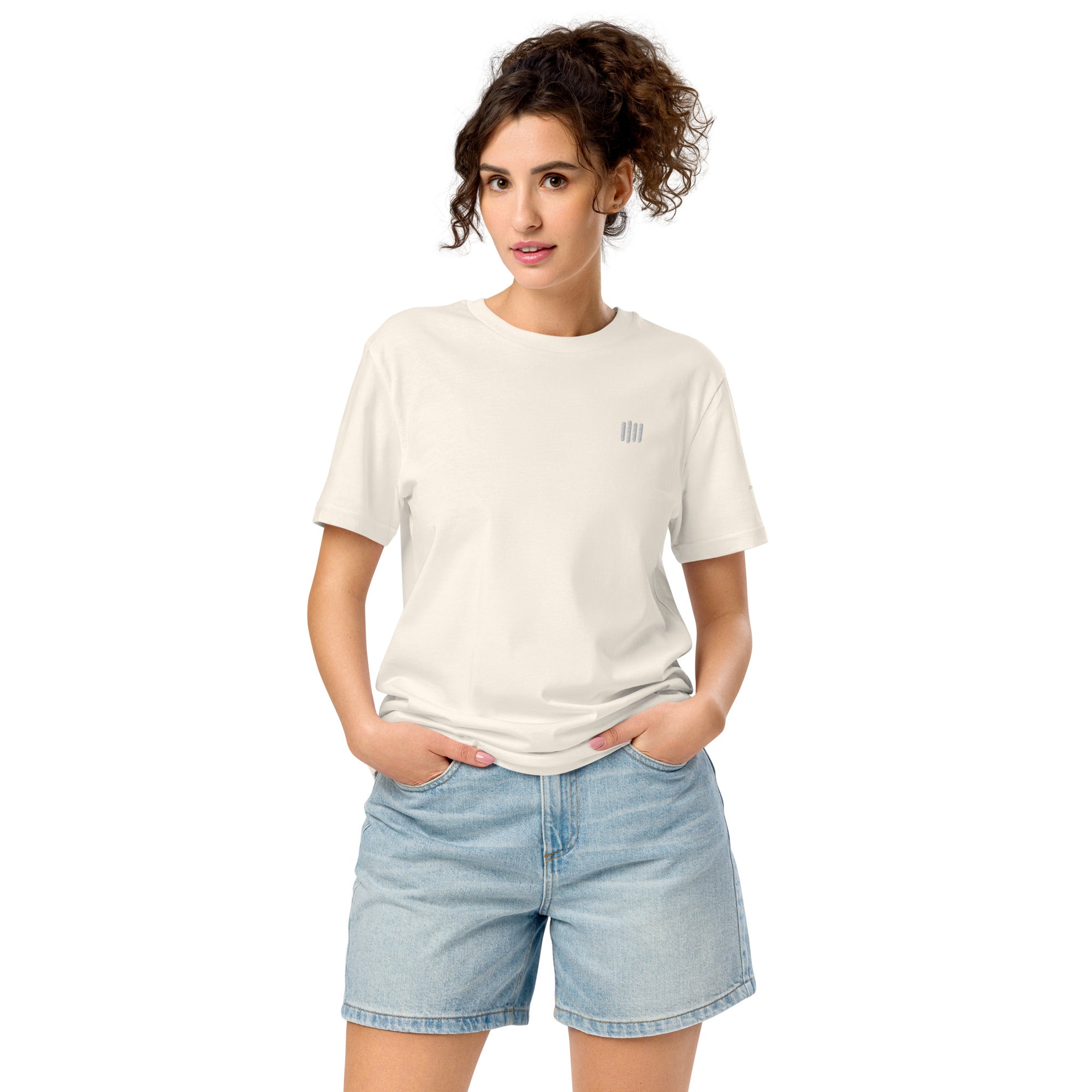 iPii.TV — Quiet Signal Tee · Vintage White — getragen, Vorderansicht